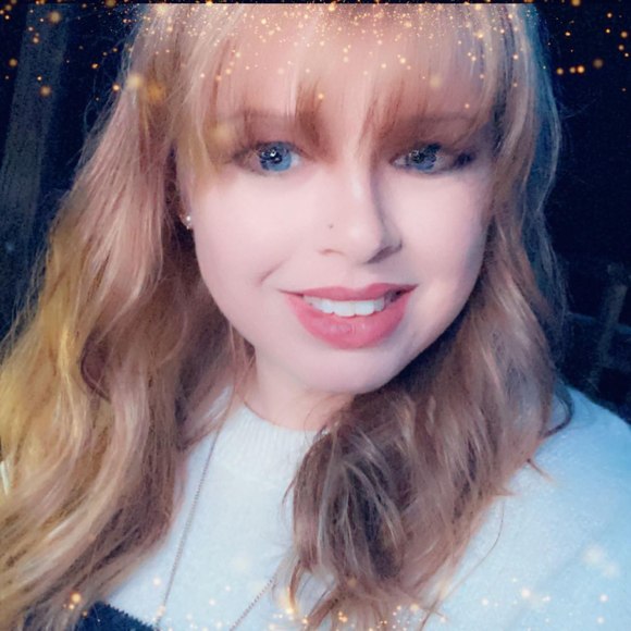 Profile Picture of Ericka Moore (@emmoore9117) on Poshmark