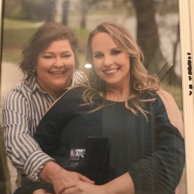 Profile Picture of Michele Willey (@willey_michele) on Twitter