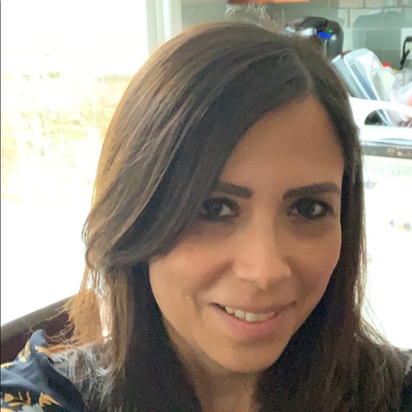 Profile Picture of Dolores Ayuso (@dclois73) on Poshmark