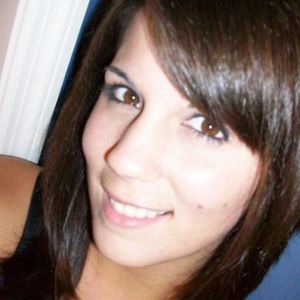 Profile Picture of Amanda Birdwell (@dabombovru) on Myspace