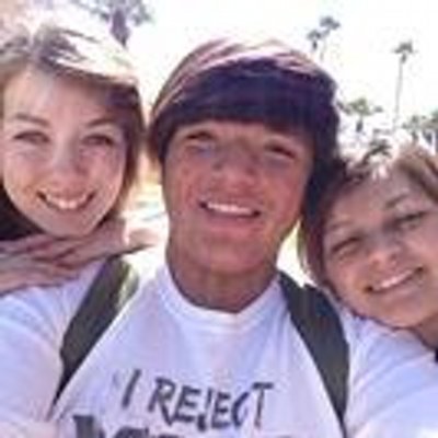 Profile Picture of Abraham Velarde (@HammieV) on Twitter