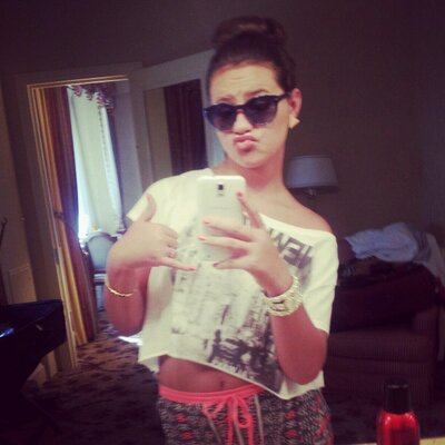 Profile Picture of Jenna Gaudette (@jenna_gaudette) on Twitter