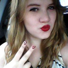 Profile Picture of Cass B W (@CassiDave) on Twitter