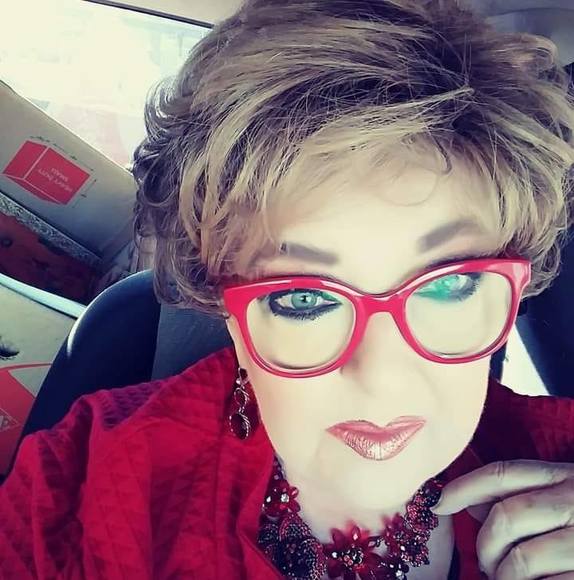 Profile Picture of Jane Scott (@texastwinscott2) on Poshmark