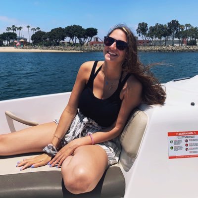 Profile Picture of Hailey Arm (@haileyarm) on Twitter