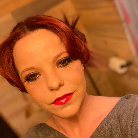 Profile Picture of Kelsey Felzien (@kelseyfelzien) on Poshmark