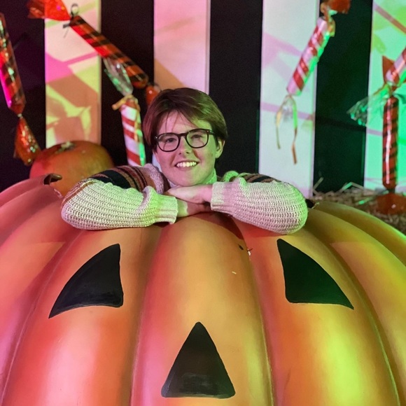 Profile Picture of Edward Weber (@justedwardtyler) on Poshmark