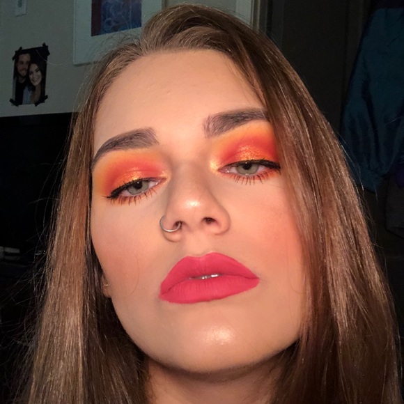 Profile Picture of Madison Bertinot (@daddymaddy135) on Poshmark