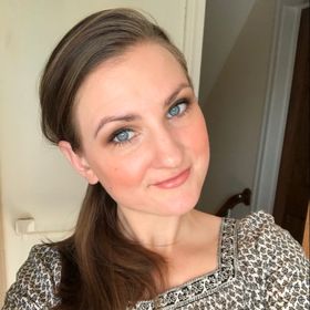 Profile Picture of Lori Cahill (@lejutras) on Pinterest