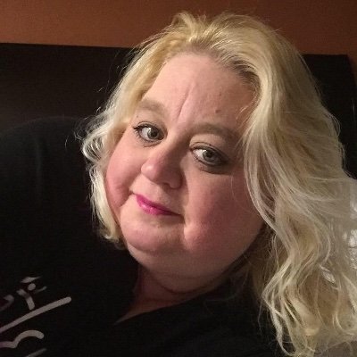 Profile Picture of Kim Barger (@sweetiepiepie52) on Twitter