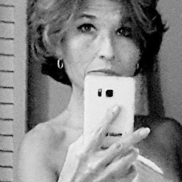 Profile Picture of Stacia Grider (@staciagrider) on Poshmark