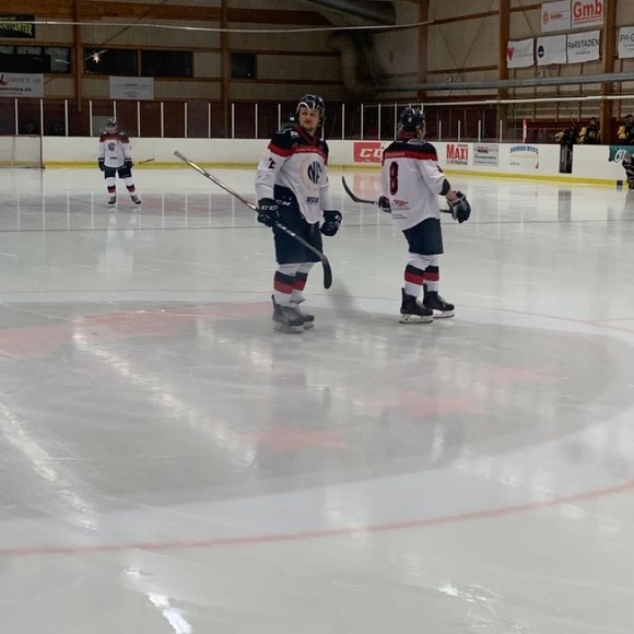 Mitch Randell - Poshmark Profile Picture of Mitch Randell (@mitchrandell) on Poshmark