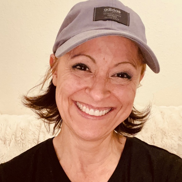 Profile Picture of Carly Blanton (@charliebrown__) on Poshmark