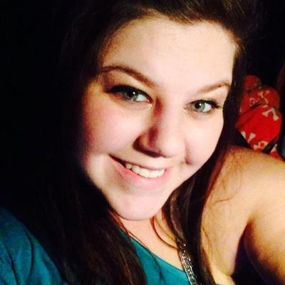 Profile Picture of Amy Smith (@Clover619) on Twitter
