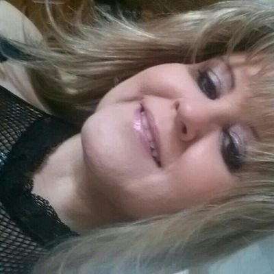 Profile Picture of Rhonda Henson (@rhondahenson721) on Twitter