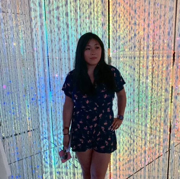 Profile Picture of Kathy Dinh (@kathy_dinh) on Poshmark