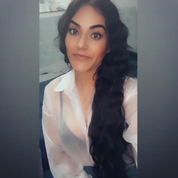 Profile Picture of Zelene Valadez (@zelene_ma) on Poshmark