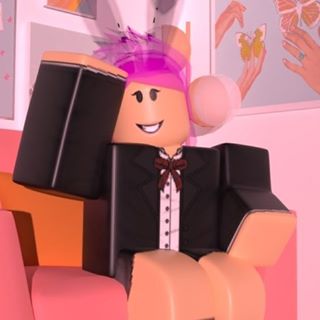 Profile Picture of Alice Huyền (@huyen.alice.9231) on Facebook