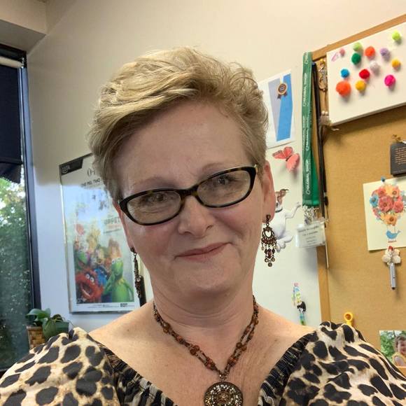 Profile Picture of Annette Mclaughlin (@amclaughlin52) on Poshmark