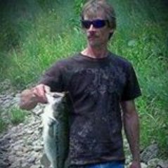 Profile Picture of Kenneth Whitaker (@KennethWhitak14) on Twitter