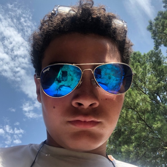 Profile Picture of Dominick Silvan (@dominicksilvan) on Poshmark