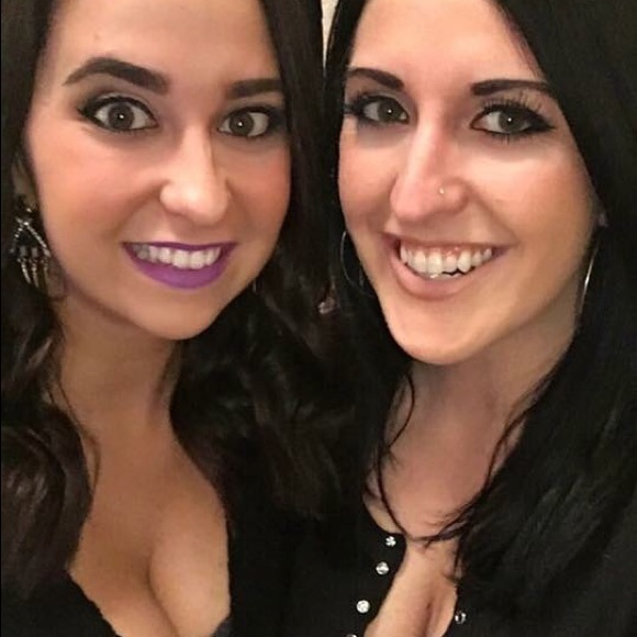 Profile Picture of Stefanie Aulicino (@steffy2917) on Poshmark