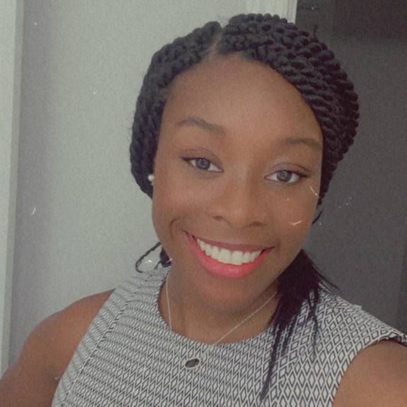 Profile Picture of Chinenye Obodo (@chinenyeobodo) on Poshmark