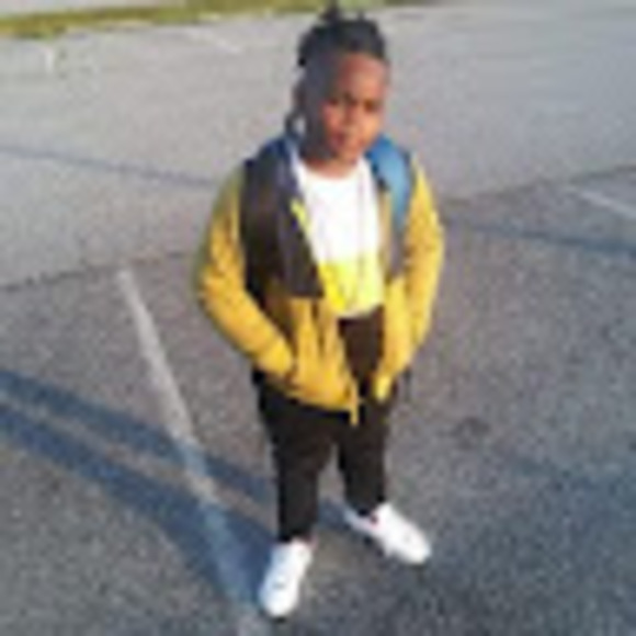 Qwenton Thurmond - Poshmark Profile Picture of Qwenton Thurmond (@junebugsmomma92) on Poshmark