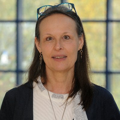 Profile Picture of Claudia Neumann (@NeumannC8786) on Twitter