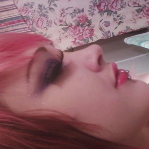 Profile Picture of Katelyn Noble (@babykaty13) on Myspace