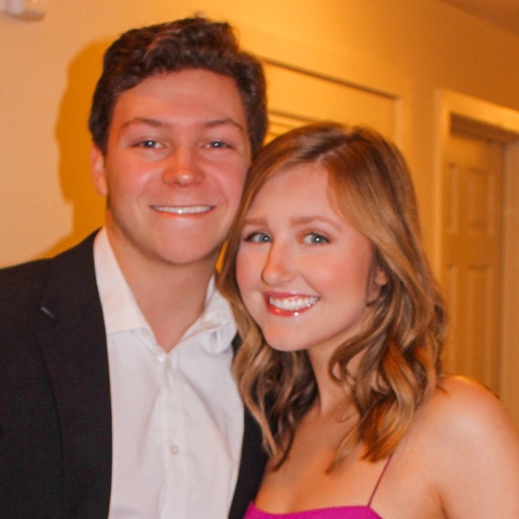 Profile Picture of Madison Bisignani (@mlbisignani) on Poshmark