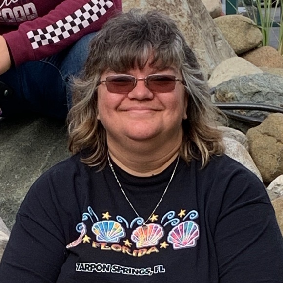 Profile Picture of Jeannie Seery (@seerymom3) on Poshmark