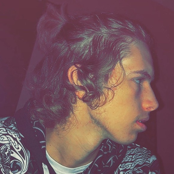 Profile Picture of Caleb Piper (@piffer26) on Poshmark