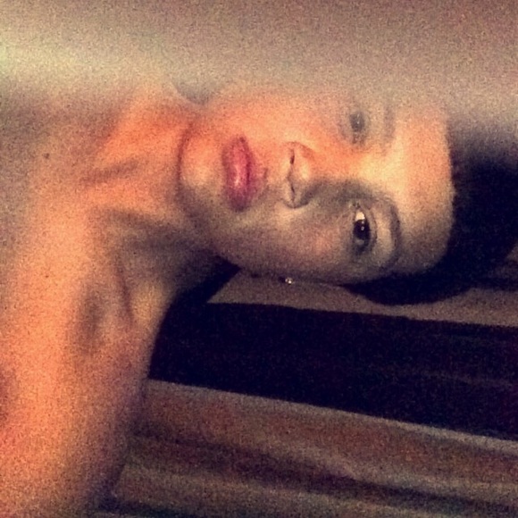 Profile Picture of Julian Pimentel (@julian617) on Poshmark