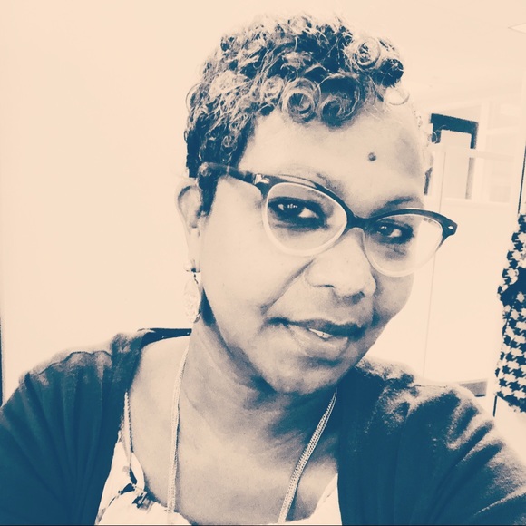 Profile Picture of Marcie Fayemi (@marciefayemi) on Poshmark
