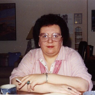 Profile Picture of Jeanne Browne (@MizB132) on Twitter