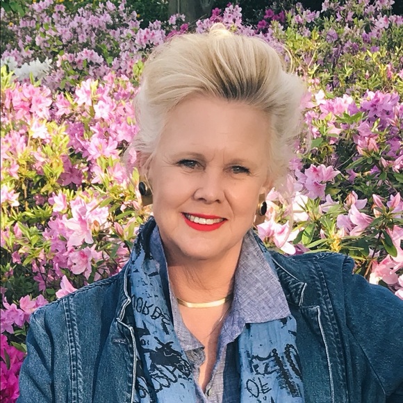 Profile Picture of Marty Van kleeck (@martyvk) on Poshmark