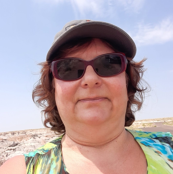 Profile Picture of Gail dibble pratt Pratt (@gailsp77) on Poshmark