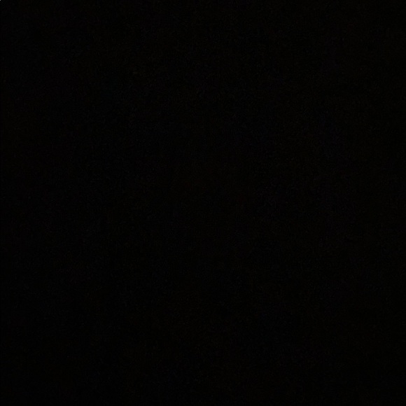 Profile Picture of Bobbie Whitley (@beewhitley) on Poshmark