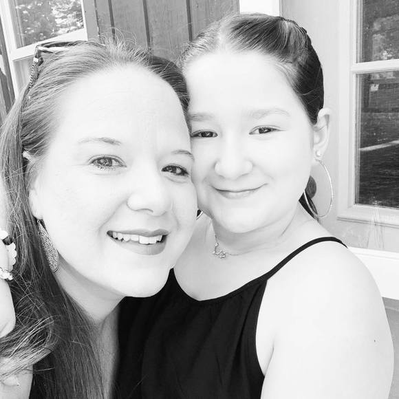 Profile Picture of Jessica Anzellotti (@j_anzellotti) on Poshmark