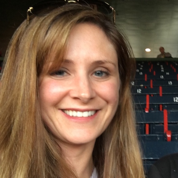 Profile Picture of Jessica Solomon (@jessvsolomon) on Poshmark