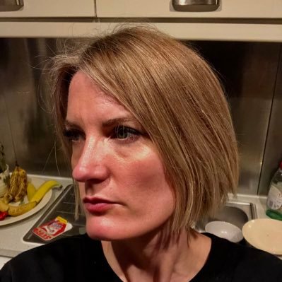 Profile Picture of Julia Marshall (@Jlmrshll) on Twitter