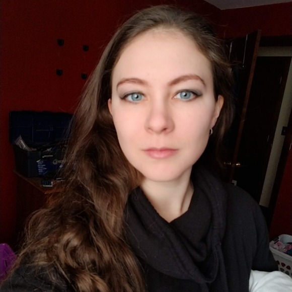 Profile Picture of Nicole Tymoczko (@nyxx54889) on Poshmark