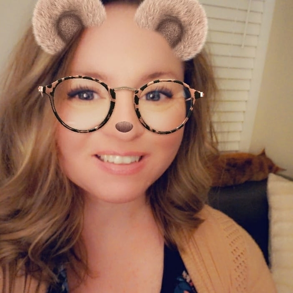 Profile Picture of Casey Wilson (@casey4114) on Poshmark