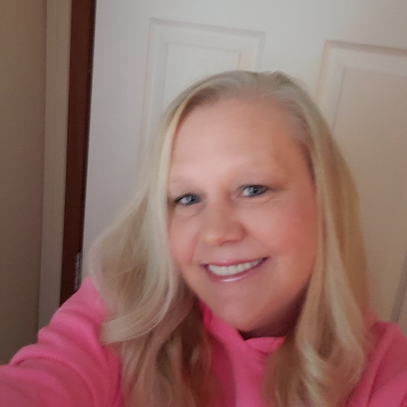 Profile Picture of Melissa Aldrich-pritchett (@melissap1975) on Poshmark