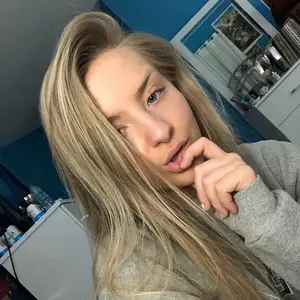 Profile Picture of lauren hill (@@laurenhillenbrandxoxo) on Tiktok