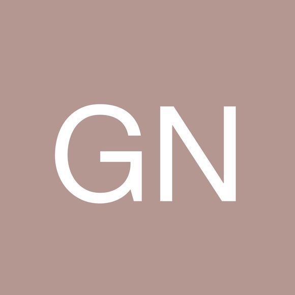 Profile Picture of Georgia Neate (@georgianeate) on Poshmark