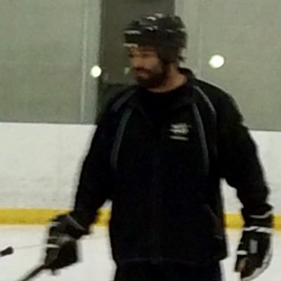 Profile Picture of Sebastian (@LarryCurlyMo_S) on Twitter