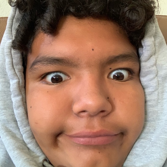 Profile Picture of Christopher Robledo (@triple77789) on Poshmark