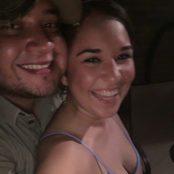 Profile Picture of Leanne Rodriguez (@leerod10) on Poshmark